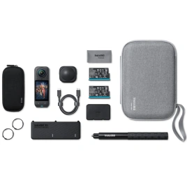 Экшн-камера Insta360 X5 Essentials Bundle Black
